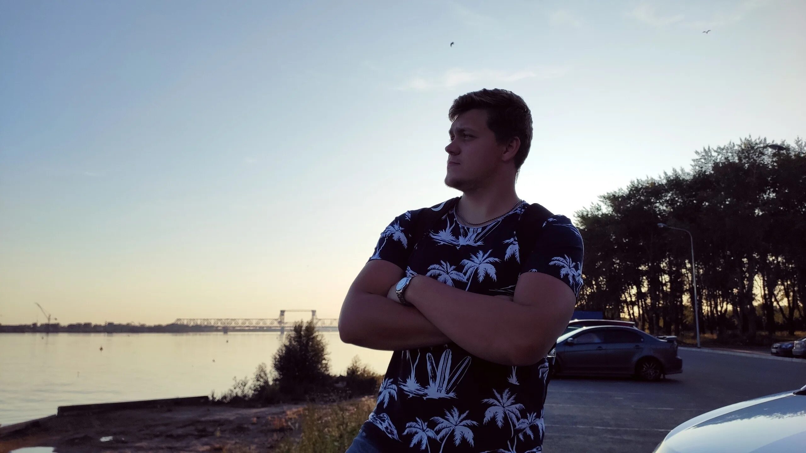 Даник блоггер. Фото паши пела золотой кабан. Дикий даник в архангельске. Холоп фильм милош. Холоп архангельск.