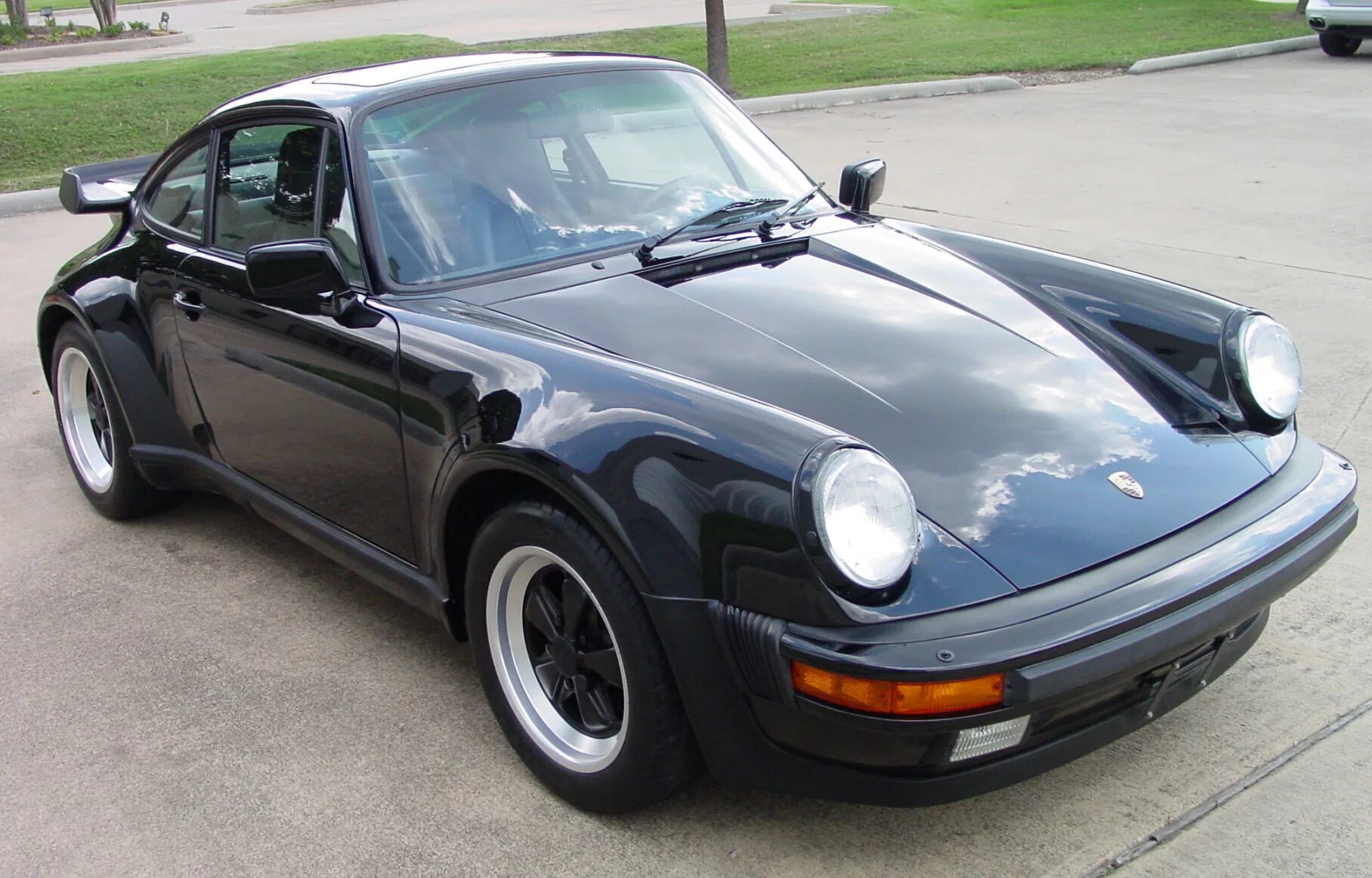 Porsche 911 turbo s silver. Porsche 911 carrera 2000. Porsche 911 красный. порше 911 турбо с. 911 89.