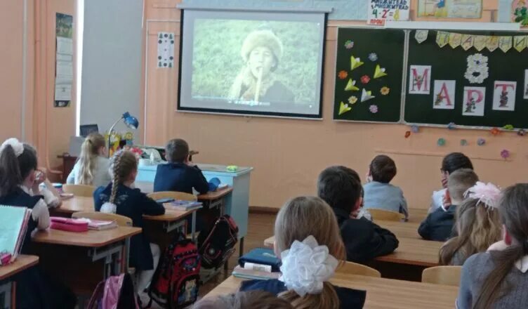 киноуроки в школах россии фото. «киноуроки в школах россии» намлиевой алёной. киноуроки в школах первое дело. горьковское школа. название для киноуроков.