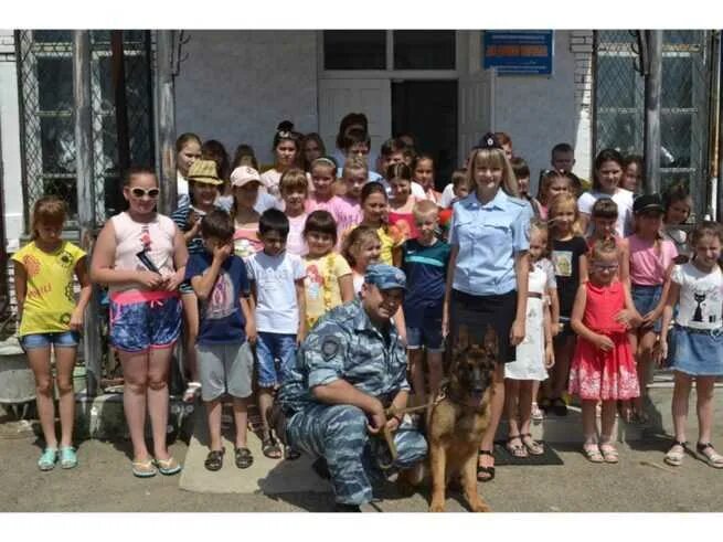 Гимназия 2 новокубанск. Ковчег Новокубанск. Казачий класс Новокубанск. Люди Новокубанск. Новокубанск 2 гимназия Марченко.