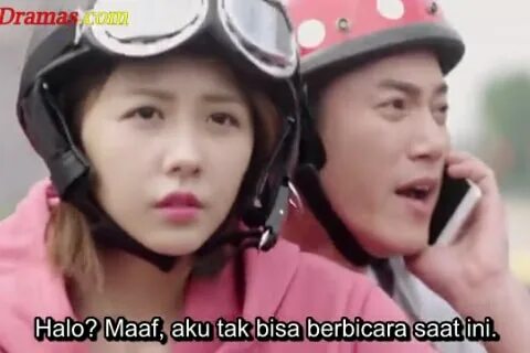 Dia kemana ya kok gak balik lagi