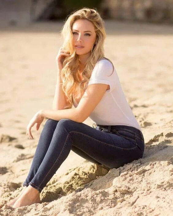 Slim blonde. Тиффани Тотх. Тиффани Тотх модель. Tiffany Toth модель. Tiffany Toth 2017.