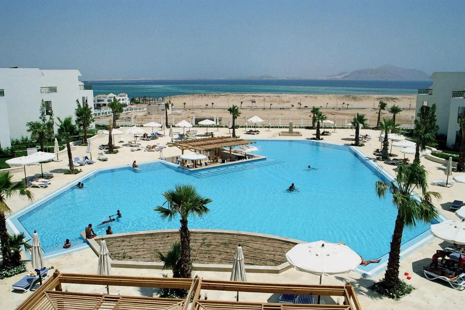 La sirena или amwa египет гостиничный комплекс. Сохна египет. Sirena beach resort египет. Марса алам. Ла сирену.
