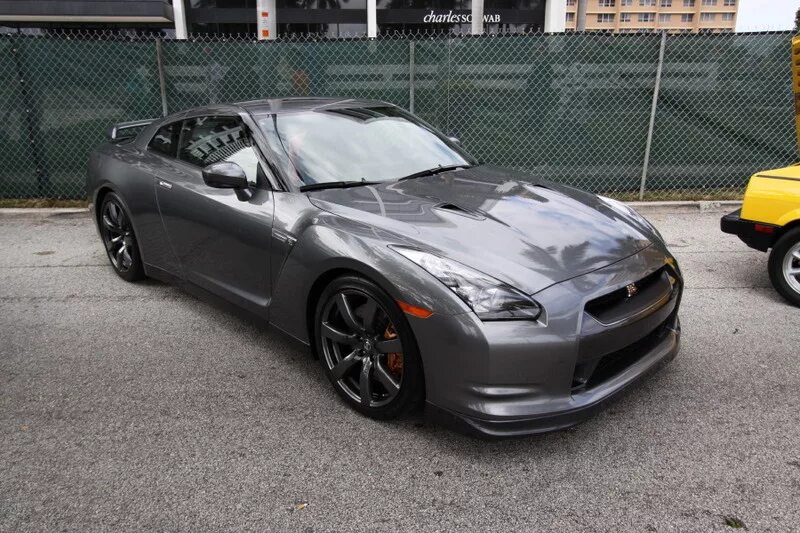 мокрый асфальт свет машина. Porsche gt3 agate grey. Ferrari f12 berlinetta матовая серая. мокрый асфальт машина. мокрый асфальт машина.