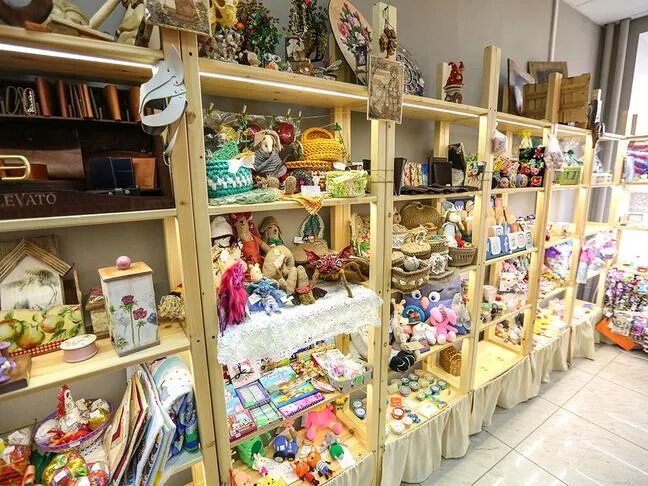 Рукоделие белгород. Магазин пряжи на некрасова. Магазины рукоделия в белгороде. Моток тесьмы. Рукоделие белгород.