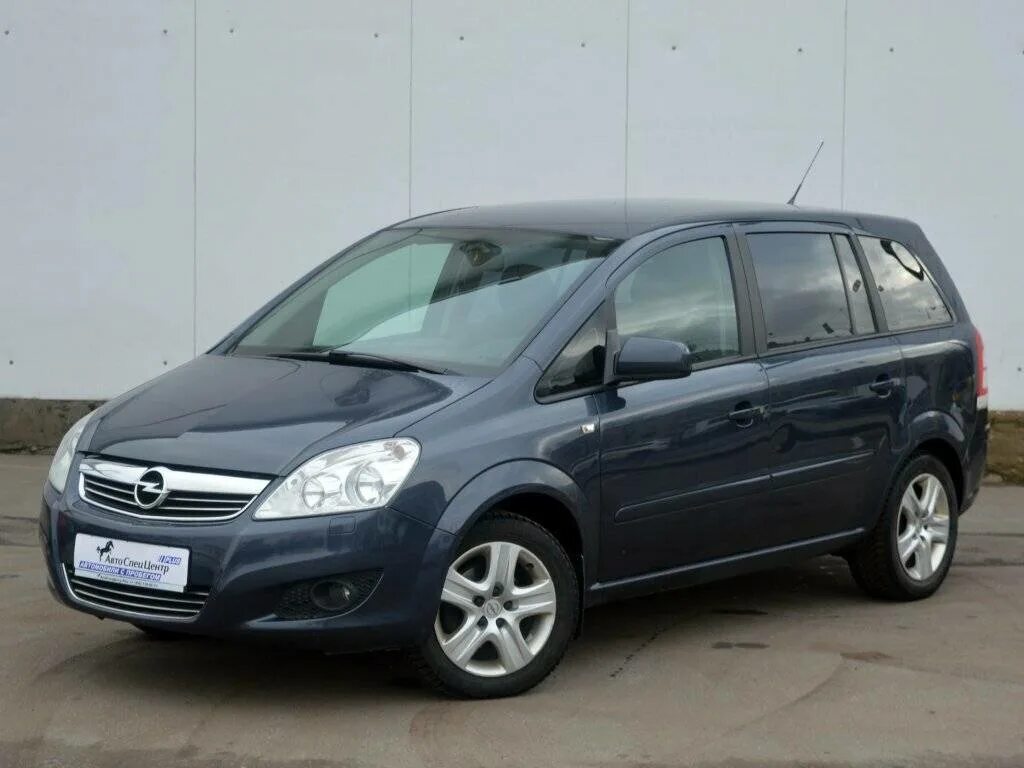 Робот зафира б 1.8. Опель Зафира 2010. Опель Зафира 1.8 140 л.с. Opel Zafira b Рестайлинг. Опель Зафира, 2010г,серебристый цвет.