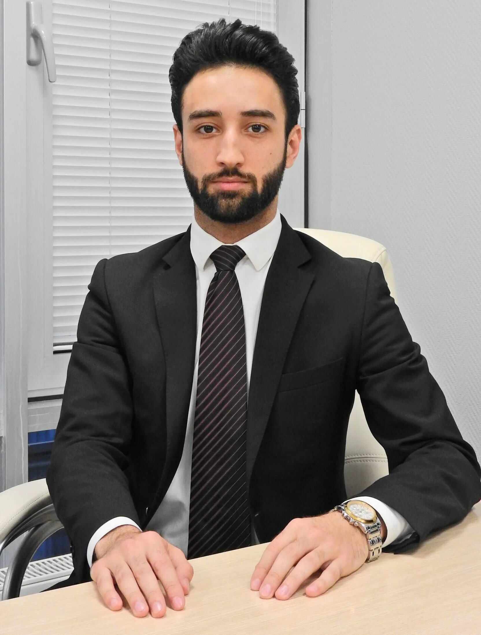 Азербайджанский бизнесмен. Азербайджанский бизнесмен. Азербайджанец предприниматель. Азербайджанский бизнесмен вагиф. Азербайджанский бизнесмен.