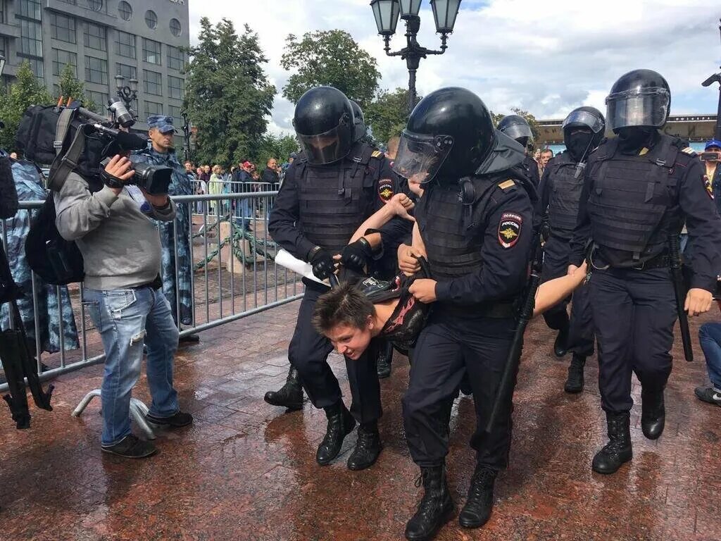 Росгвардия на митинге в Москве. Сотрудники на митинге