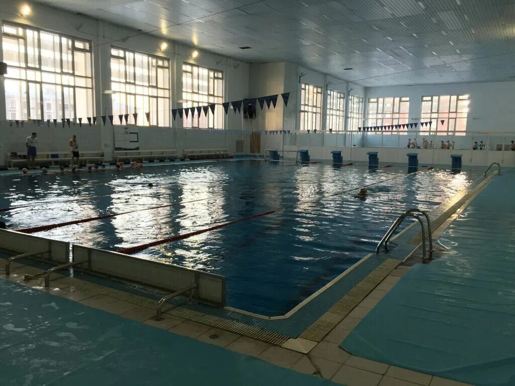 Бассейны в новосибирске литой. Залесского 3/1 бассейн новосибирск. Бассейн новосибирск. Звезда бассейн новосибирск. Бассейны в новосибирске.