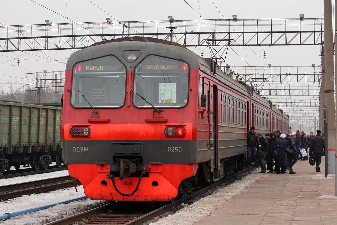 Электричка гусев. Электропоезд эд9м 0250. Эд9м-0250. Эд9м 0010. Электропоезд эд9м Иркутск.