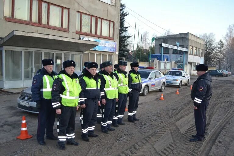 Жуковка брянской новости. ГИБДД Жуковка Брянская область. Полиция Калечин Жуковка. Авария г Жуковка ул Некрасова. Новости Жуковка.