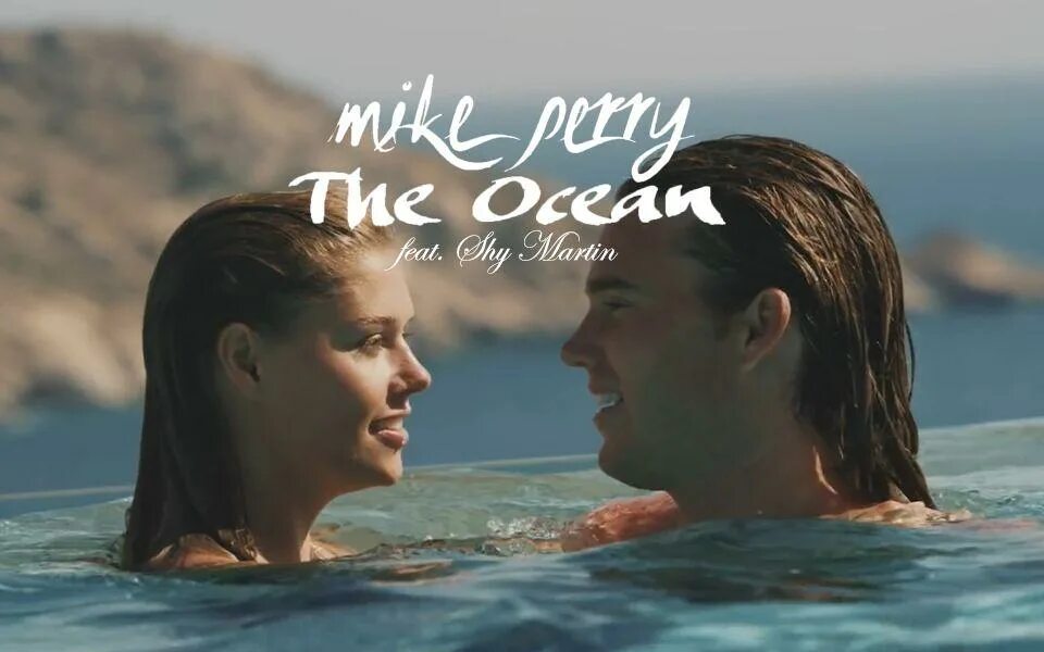 Минус песни океанами. Mike Perry the Ocean. Песня океан. Океан mp3. Девушка из клипа Mike Perry Ocean.