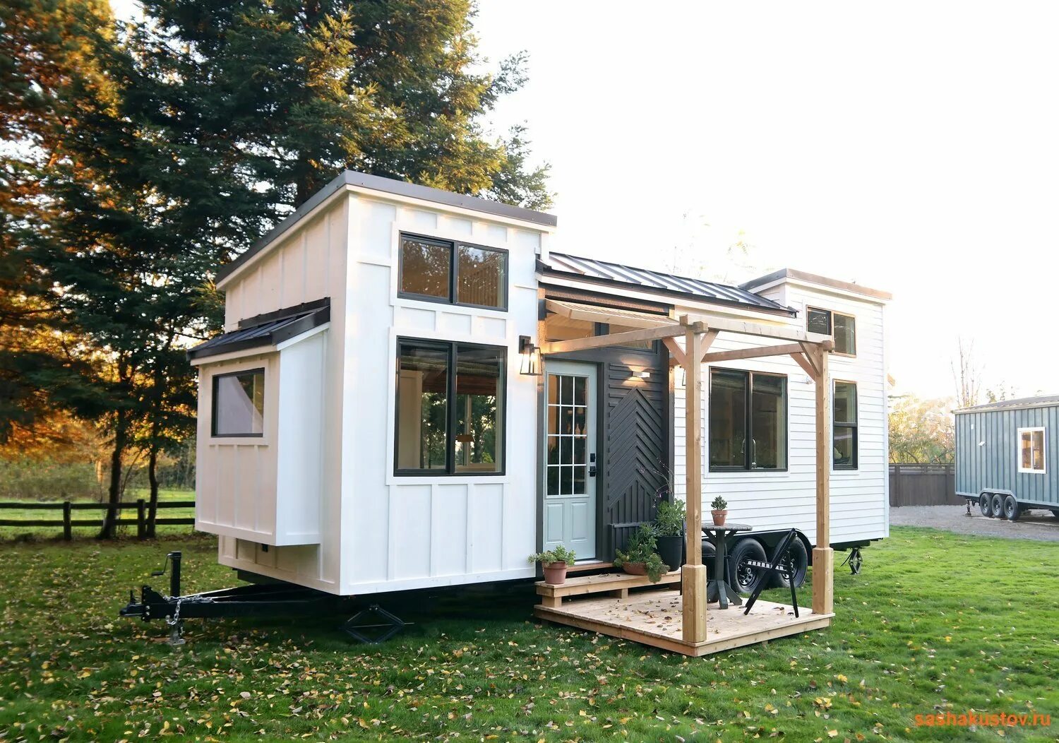 Микро дом. Тини хаус (tiny house). модульный дом тини хаус. маленький домик тини хаус. тини хаус экстерьер.