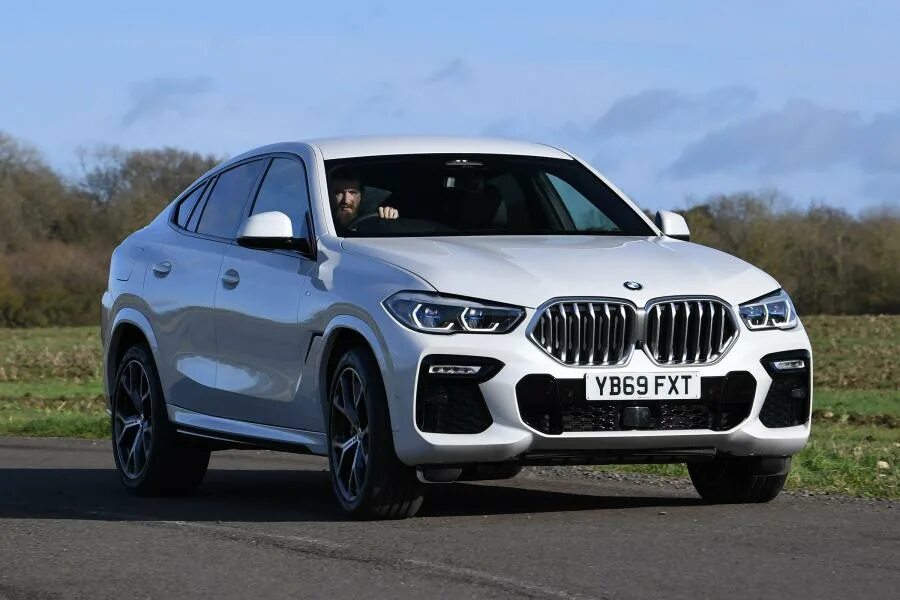 BMW x6 xdrive30d m Sport. BMW x6 30d. BMW x6 2021 белый.