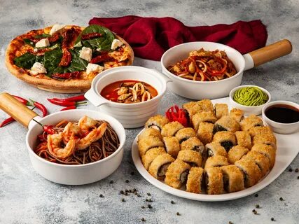 Pizza sushi wok