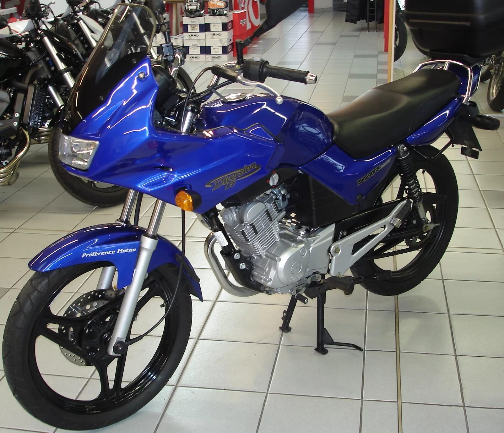 Ямаха YBR 125. Yamaha 125 кубов. YBR 125 diversion. Дорожный мотоцикл Yamaha YBR 125. Купить мотоцикл ямаха бу