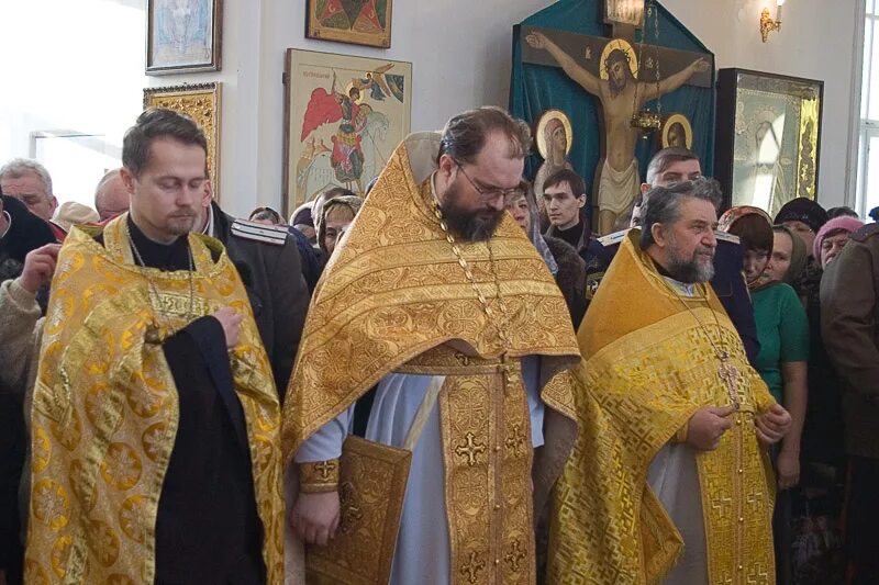 Отпевание батюшки михаила васильева. Священники храма христа спасителя. Храм христа спасителясвяшенство. Протоиерей михаил рязанцев ключарь. Храм архиерей.