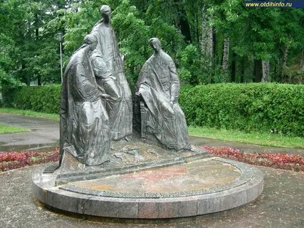Скульптурная композиция троица ярославль