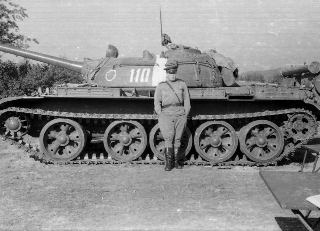 Т-55 Чехословакия. Т-62 В Чехословакии. Т-62 Прага 1968. Т-54 Чехословакия. 44 танковый