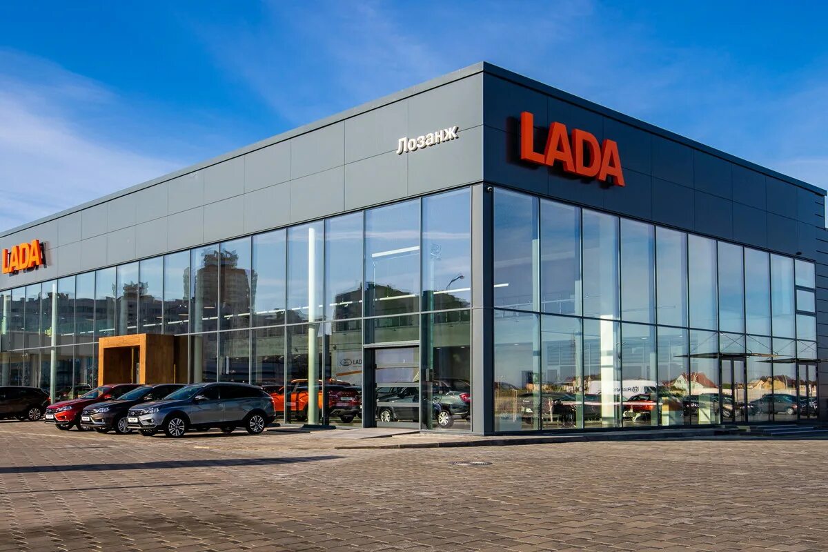 Джили дилерский центр. Минск, независимости, 202. Renault центр на каменногорской 11. Дилеры в минске. Renault официальный дилер.