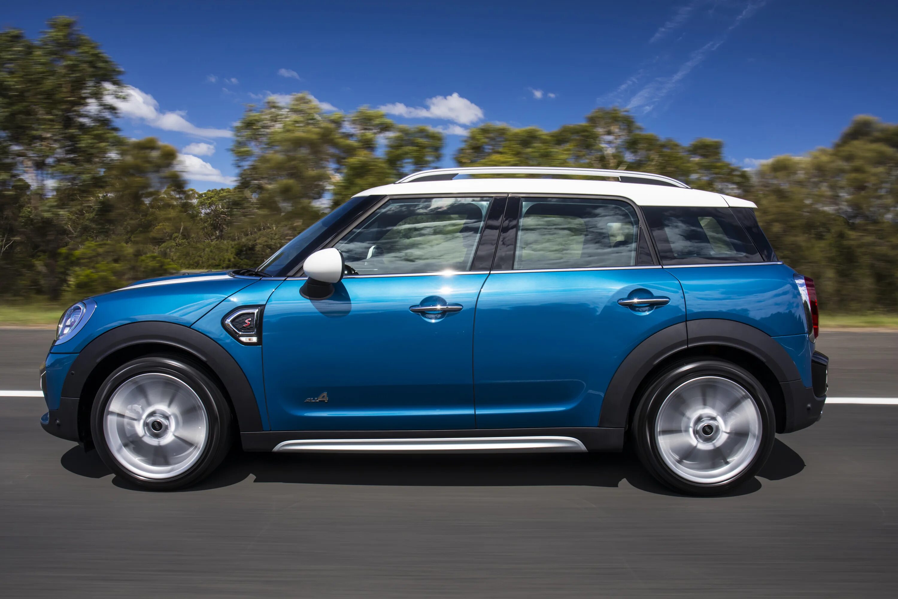 Mini cooper s countryman. Купер Кантримен. Mini Cooper Countryman. Mini Cooper Countryman 2017. Mini Cooper Countryman s 2017.