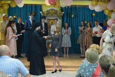 12 выпусков