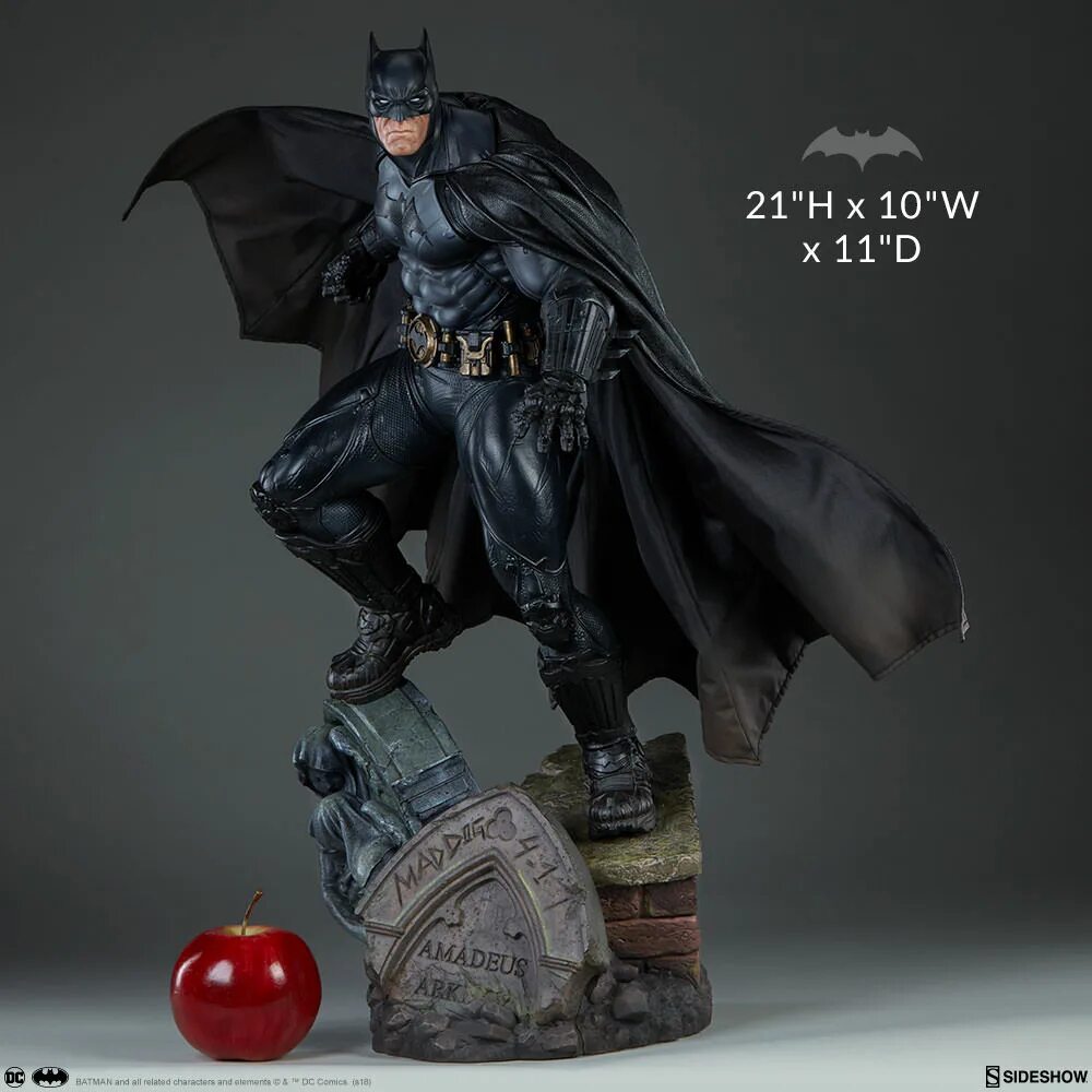 Sideshow Batman. Статуя Бэтмена. Бэтмен фигурка коллекционная. Коллекционная фигурка Бэтмена 90 годов. Batman premium edition