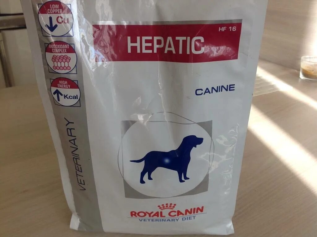 Сухой корм печени собак. Royal Canin hepatic для кошек. Роял Канин Гепатик для собак норма кормления. Роял Канин гепатит собак. Корма Гепатик для собак.