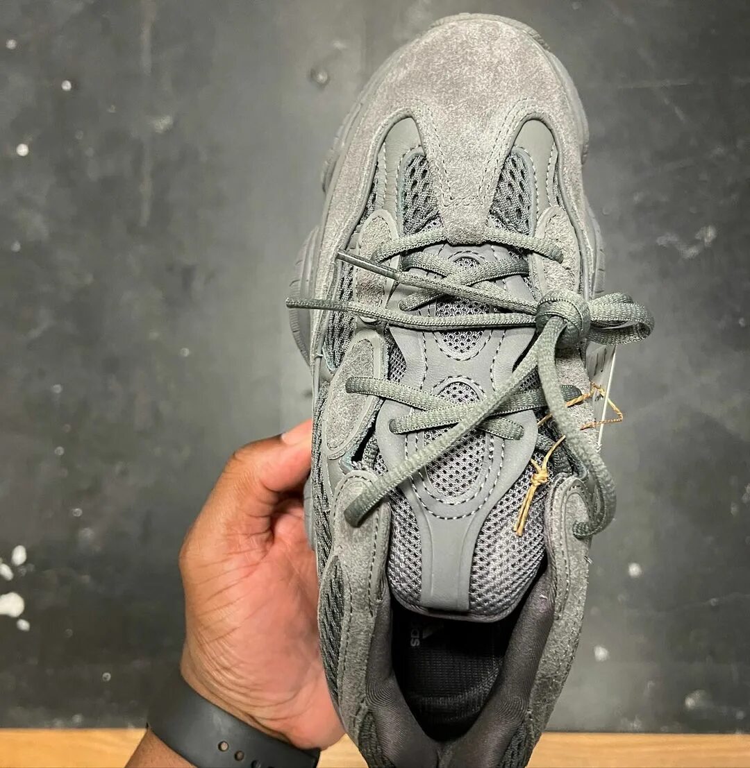 Yeezy 500 купить. Adidas Yeezy 500. Адидас 500 Yeezy. Adidas 500 Yeezy графит. Adidas Yeezy 500 Granite gw6373.