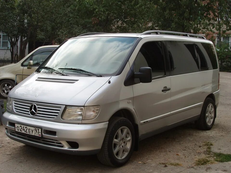 Mercedes vito 638 тюнинг. Вито 1 поколение. Вито 1 поколение. Мерседес вито 2002. Мерседес вито 1 поколения синий.