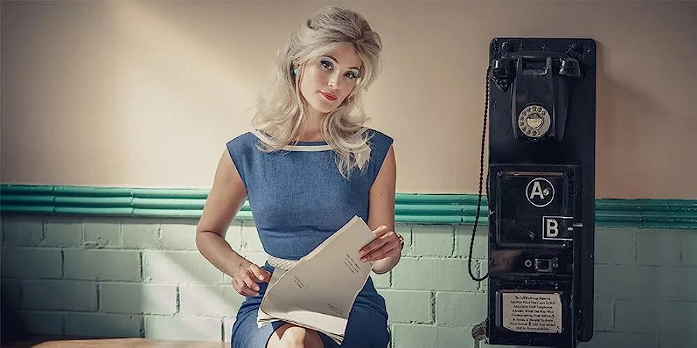 Девчонка 2025. Funny woman 2025. funny woman 2025 series.