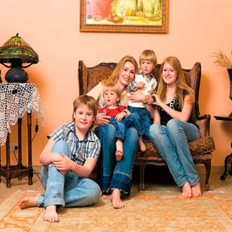 мария шукшина. вишняков муж марии шукшиной. фома и фока вишняковы дети марии шукшиной. мария шукшина дети. дочь марии шукшиной.