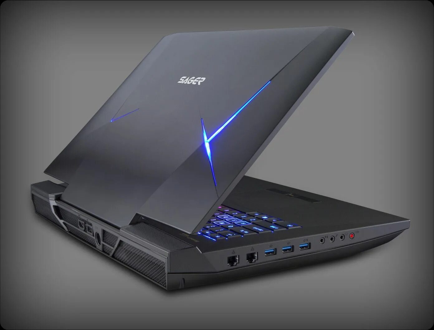 Clevo Ноутбуки 3070. Игровой ноутбук Clevo np60. Ноутбук Clevo d400s. Ноутбук Alienware model 13.