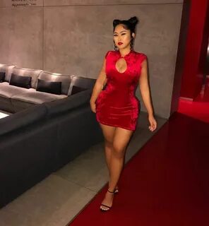 @mslopezz on Instagram: "The real Chun Li" Divas, Red Dress, Mini...