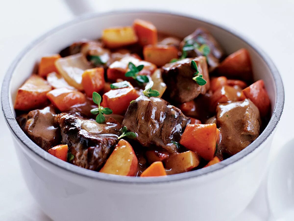 гуляш рагу. баранина отварная с овощами. говядина тушеная с овощами. Crockpot lamb stew. овощи с мясом.