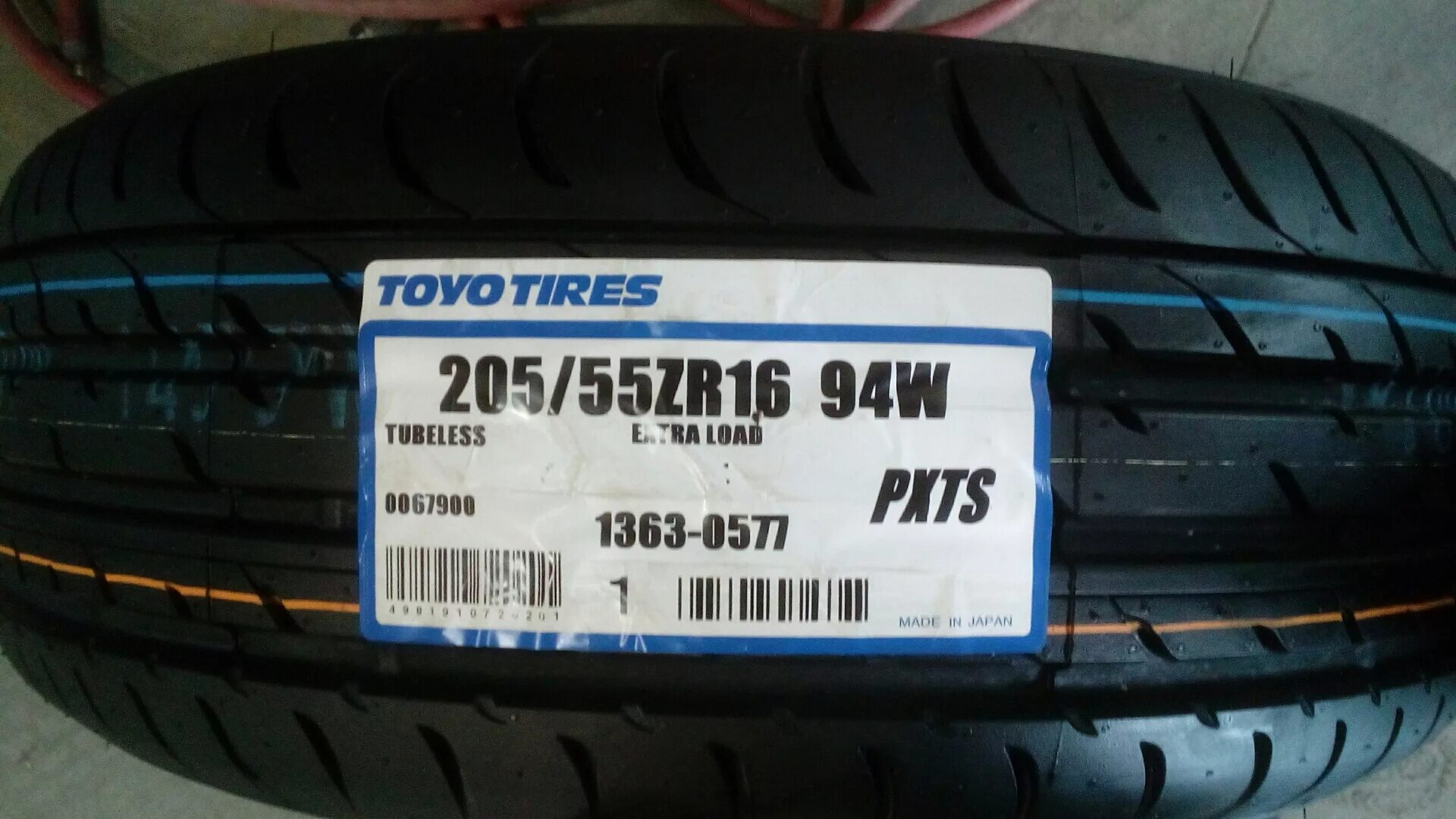 Шины 205 55 r16 екатеринбург купить. Toyo PROXES t1 Sport 94w. Toyo PROXES Sport 205/55 r16. Toyo PROXES t1 Sport 205/55 r16 91w. 205/55r16 94w XL Toyo PROXES t1 Sport.