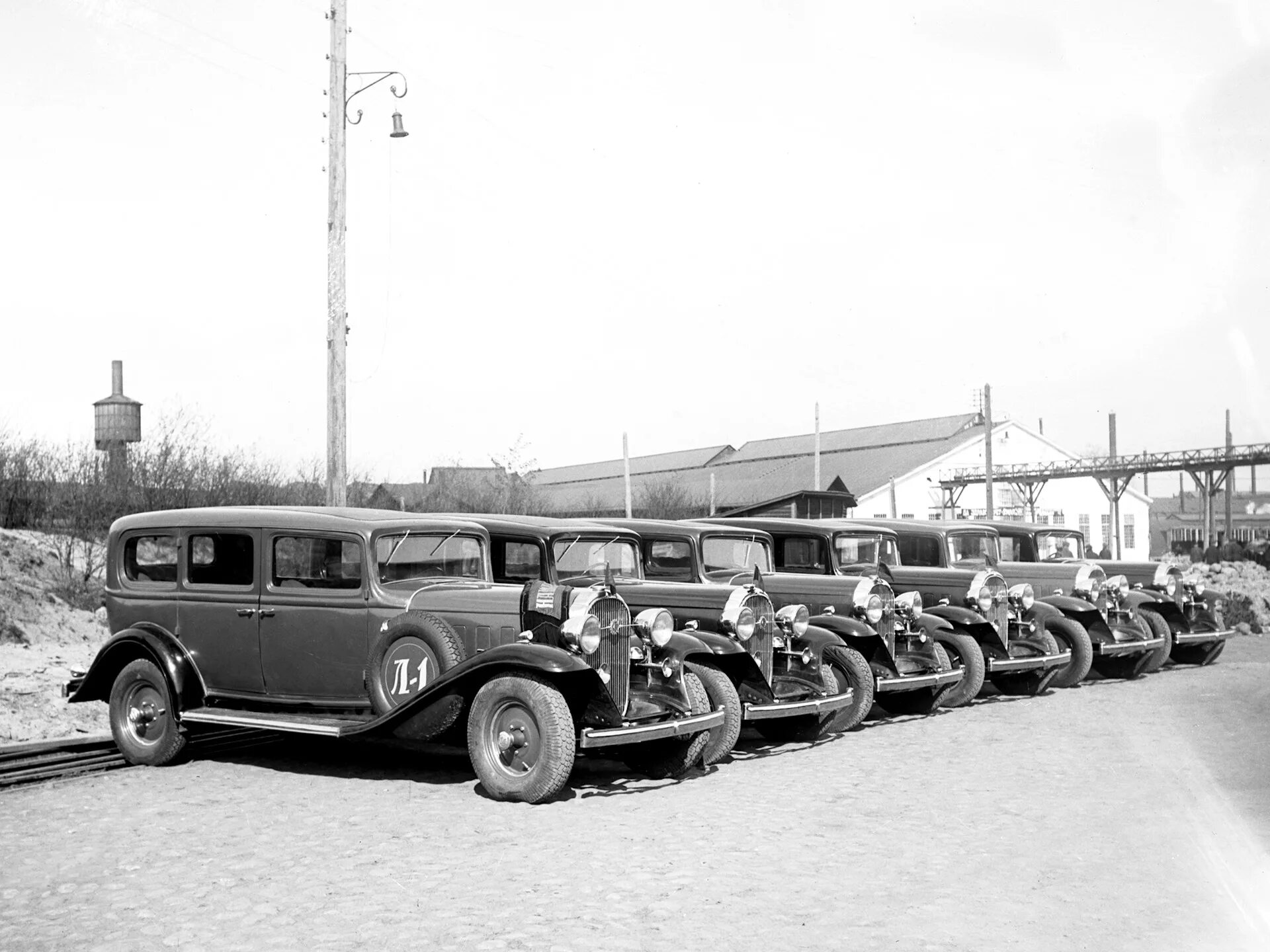 1 августа автомобиль. Л1 «красный Путиловец» (1933). ЗИС 101. ЗИС-101 лимузин. Машина ЗИС 101.