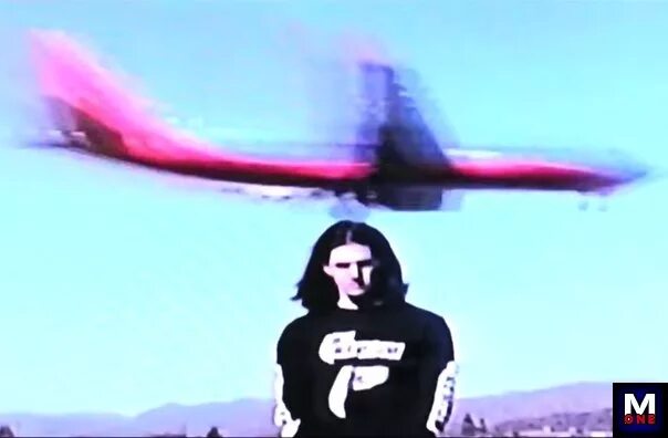 Bones airplane перевод