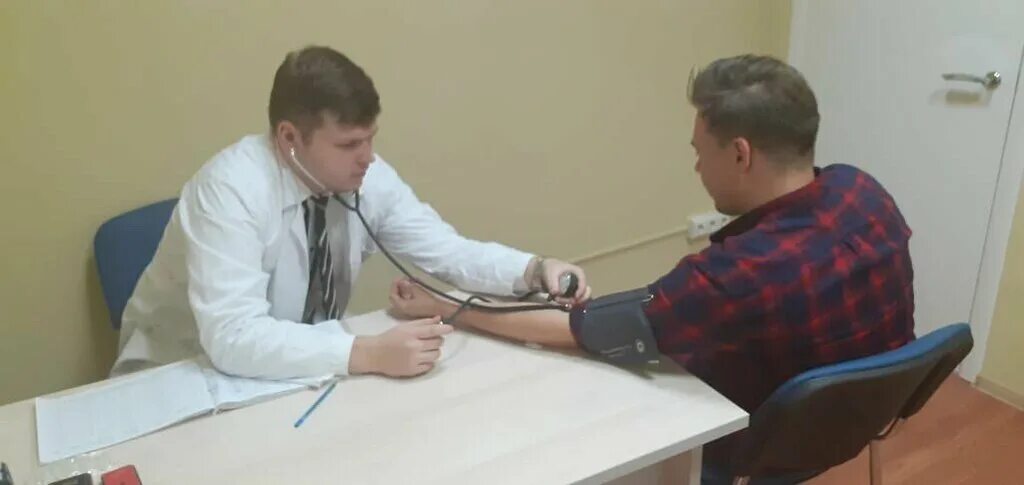 Орел предрейсовый осмотр. Предрейсовый медосмотр. Мед освидетельствование водителя. Предрейсовый медосмотр. Предрейсовый и послерейсовый осмотр водителей.