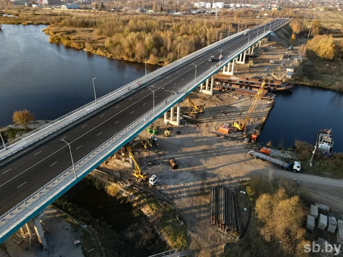 Новый мост открыт. Кобринский мост в Бресте. По новому мосту. Кобринский мост в Нагорске. Велозаводский мост Дата.