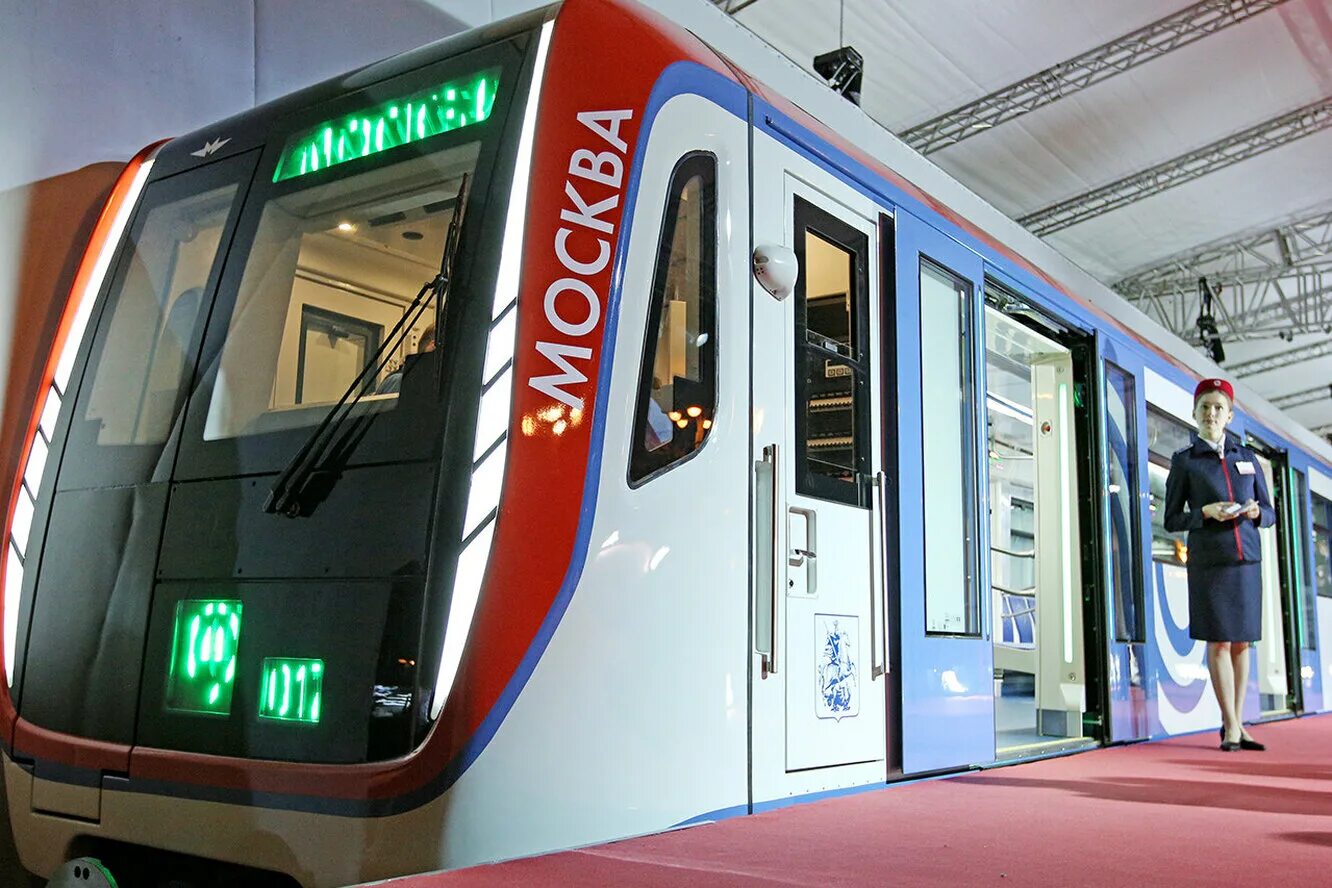 Самые новые поезда метро. Поезд метро москва 2020. Вагон 2020 трансмашхолдинг. Метропоезд москва 2020. Метропоезд москва 2019.