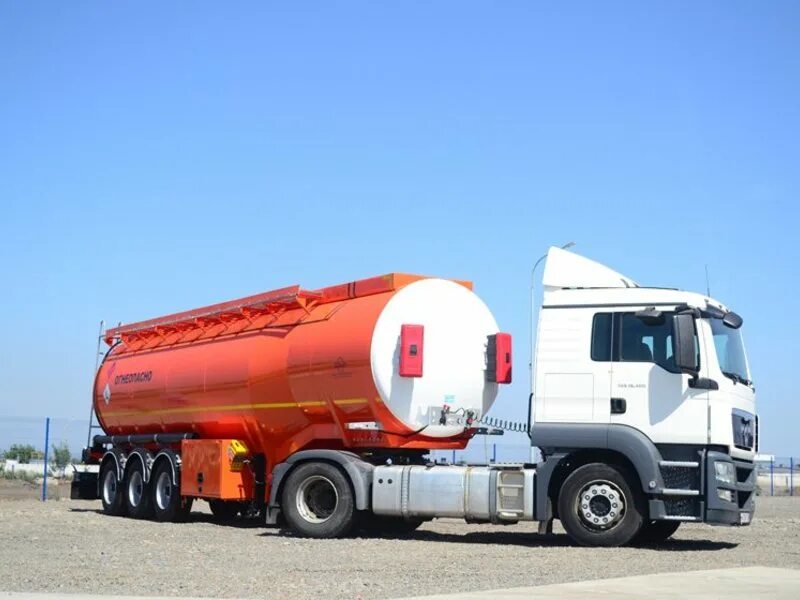 Автоцистерны 28 тонн. Цистерн прицеп bonum. Бензовозы бонум вольво. Полуприцеп-цистерна сеспель sf33. Цистерна v 20 куб.