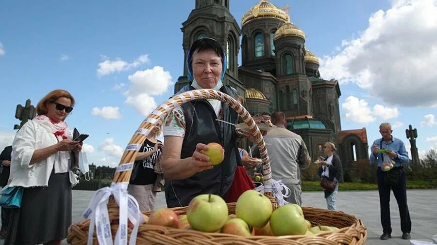 Когда яблоневый спас в 2025. Яблочный спас 2025. праздник яблок. праздник яблочный спас традиции. яблоневый спас.
