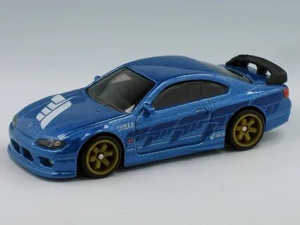 Hot wheels nissan