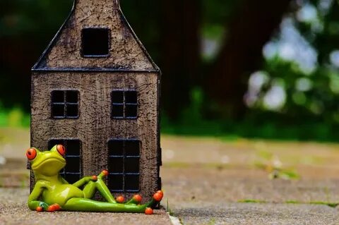 Honey house figure