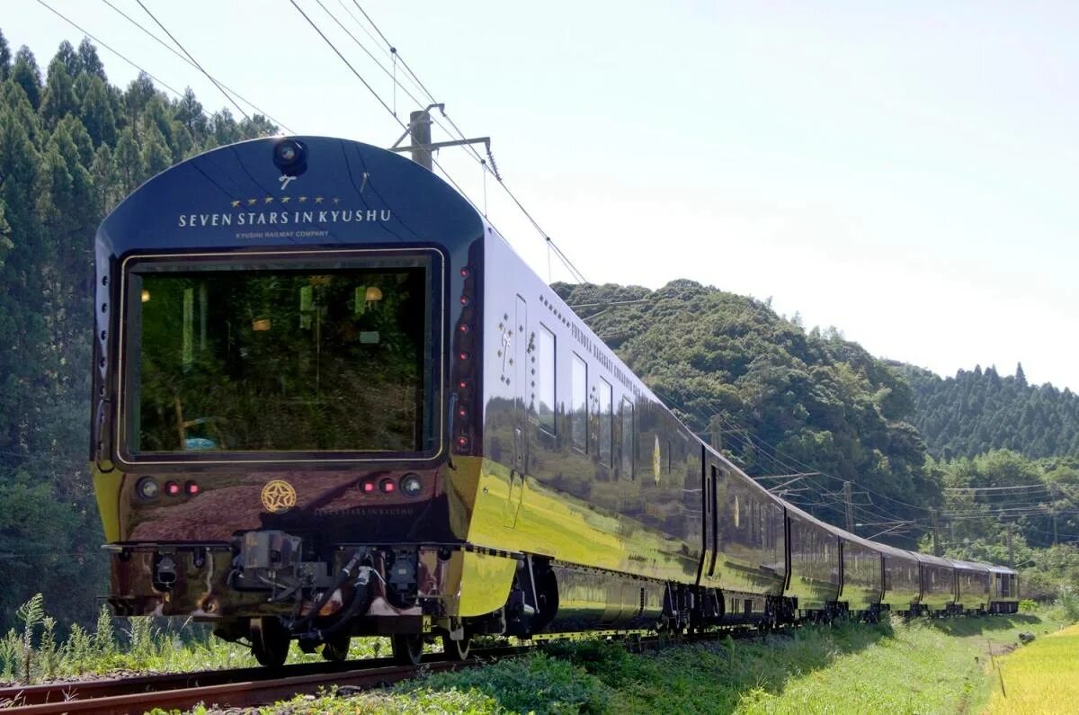 Поезд 7 звезд Кюсю. Kyushu Seven Stars Train. Seven Stars in Kyushu. Seven Stars поезд.