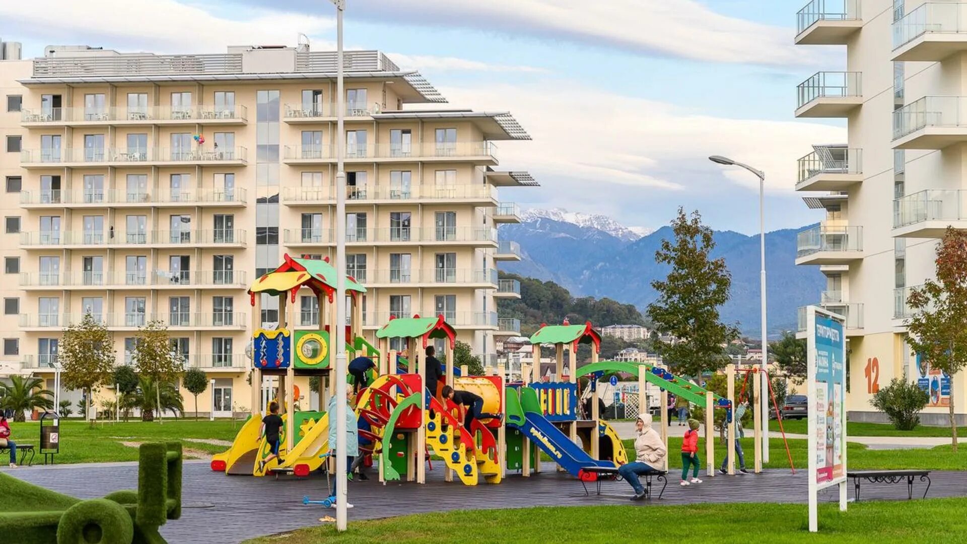 Family park 3. Сочи парк отель 3* Адлер, Сочи. Сочи парк отель 3 территория. Отель в Адлере Сочи парк отель. Отель Сочи парк отель, оздоровительный комплекс 3*.