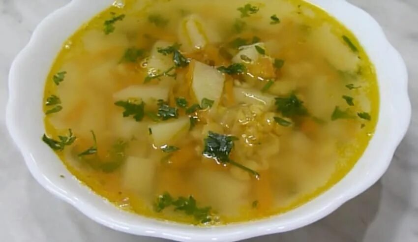 Суп без картошки рецепт. Картофельный суп с мясом. Гороховый суп без мяса. Картофельный суп без мяса. Постный картофельный суп.