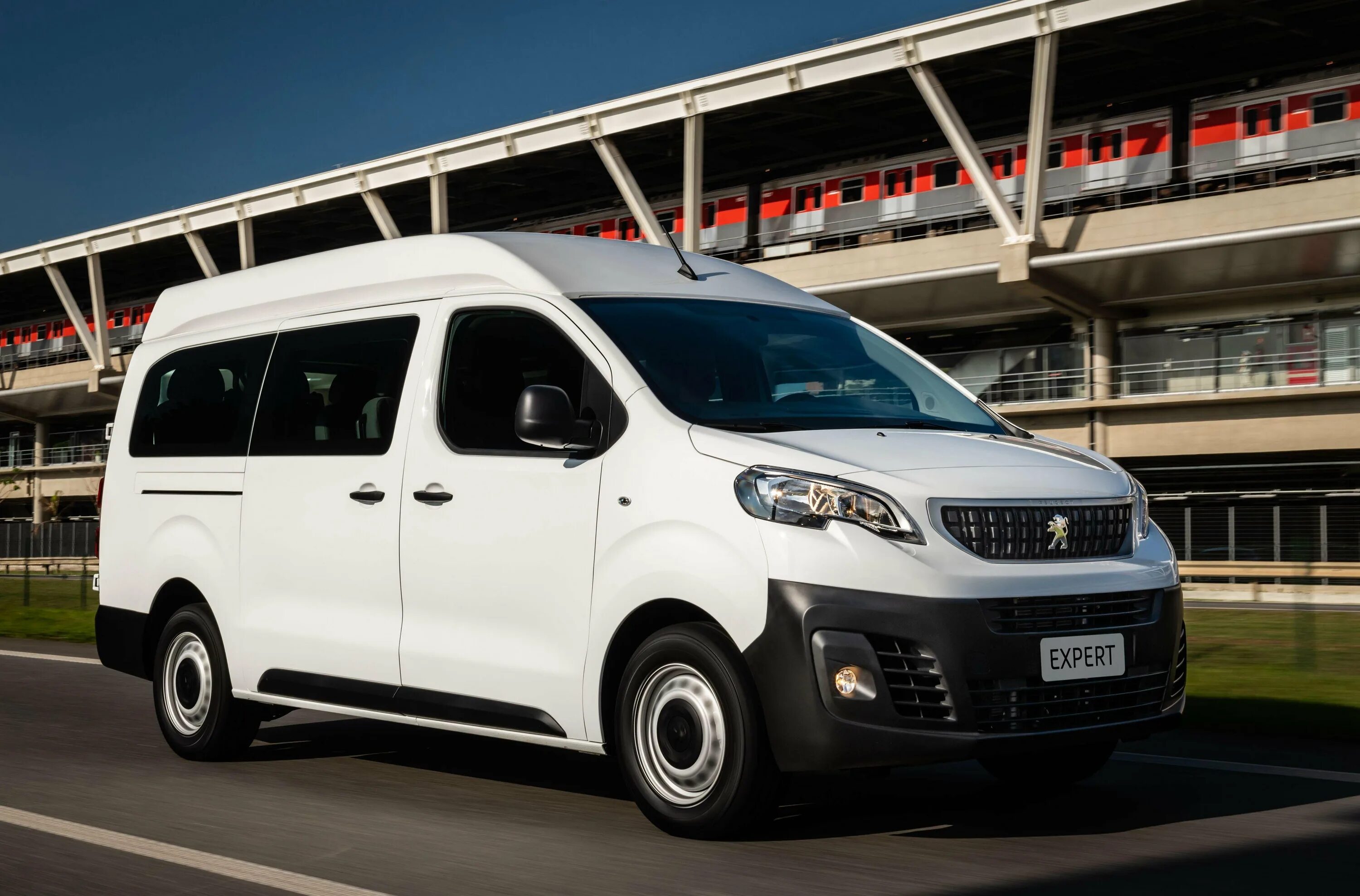 Пежо эксперт отзывы. Peugeot expert 2017. Пежо эксперт отзывы. Peugeot expert combi. Peugeot expert l3.