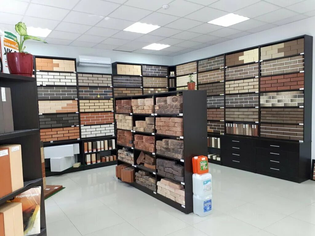 стеллаж для кирпича. шоу рум кирпича.